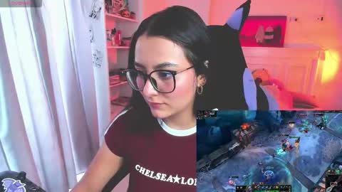 Snapshot of soy___lili chatting on November 6, 2025, 8:32 pm Lili online show from November 6, 2025, 8:32 pm