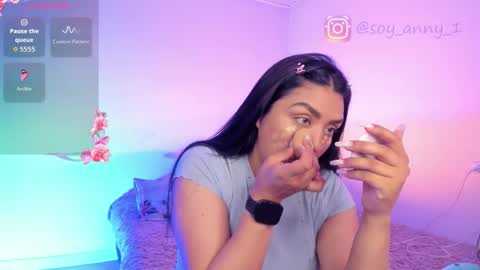 soy_anny_19 online show from January 18, 2026, 3:43 am