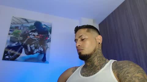 soy_apolo online show from March 19, 2026, 2:04 am