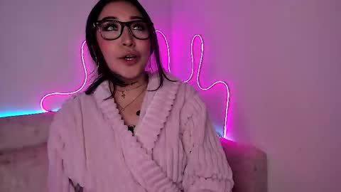 Snapshot of soy_camila_ chatting on February 12, 2025, 8:06 am soy_camila_ online show from February 12, 2025, 8:06 am