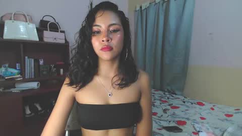 Snapshot of soy_miauhg chatting on February 28, 2025, 9:25 am Miauhg online show from February 28, 2025, 9:25 am