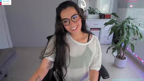 Luisa    online show from December 28, 2024, 10:23 pm