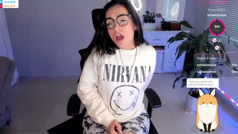 Snapshot of soyabby_ chatting on January 10, 2025, 10:46 pm Luisa    online show from January 10, 2025, 10:46 pm