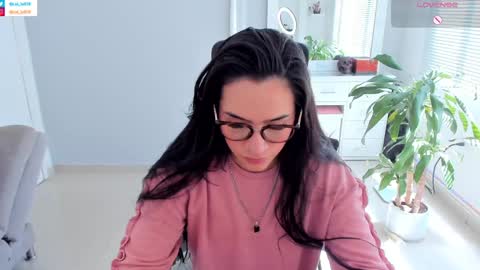 Snapshot of soyabby_ chatting on January 12, 2025, 3:25 pm Luisa    online show from January 12, 2025, 3:25 pm