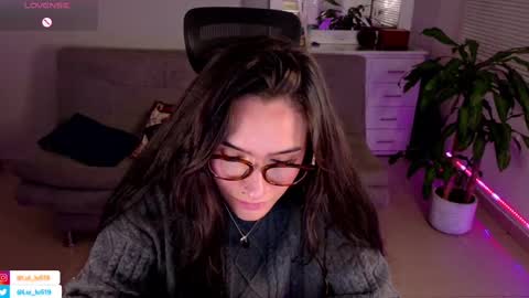Snapshot of soyabby_ chatting on February 13, 2025, 2:01 am Luisa    online show from February 13, 2025, 2:01 am