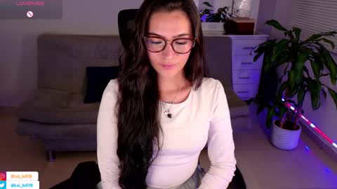 Luisa    online show from February 19, 2025, 1:40 am