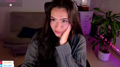 Snapshot of soyabby_ chatting on February 22, 2025, 11:24 pm Luisa    online show from February 22, 2025, 11:24 pm