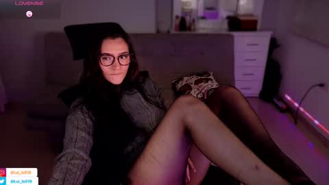Snapshot of soyabby_ chatting on March 1, 2025, 7:41 am Luisa    online show from March 1, 2025, 7:41 am