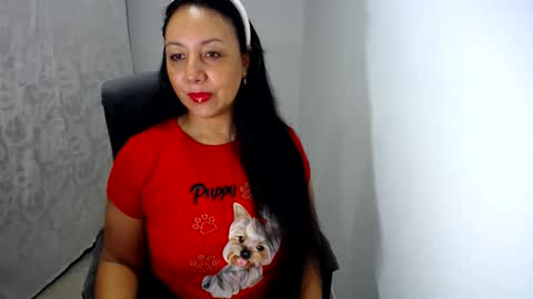 Snapshot of soyelena46 chatting on June 8, 2026, 12:05 pm soy Elena online show from June 8, 2026, 12:05 pm