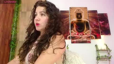 greeicy online show from April 23, 2026, 4:35 am
