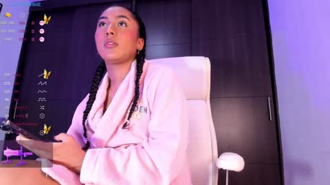 Snapshot of soyjuliana19 chatting on December 5, 2024, 8:22 pm Juliana online show from December 5, 2024, 8:22 pm