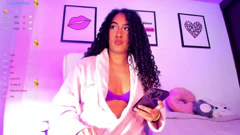 Snapshot of soyjuliana19 chatting on February 3, 2025, 9:29 pm Juliana online show from February 3, 2025, 9:29 pm