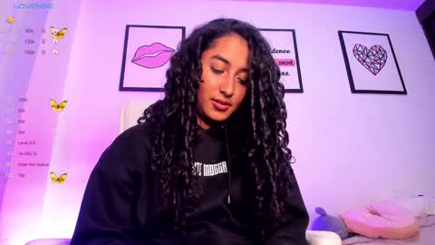 Snapshot of soyjuliana19 chatting on February 4, 2025, 7:00 pm Juliana online show from February 4, 2025, 7:00 pm