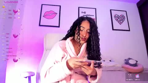 Snapshot of soyjuliana19 chatting on February 19, 2025, 3:16 pm Juliana online show from February 19, 2025, 3:16 pm