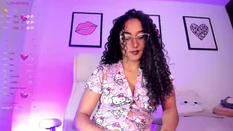 Snapshot of soyjuliana19 chatting on March 12, 2025, 10:28 pm Juliana online show from March 12, 2025, 10:28 pm