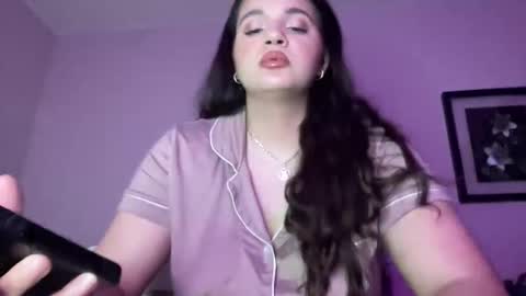 Soyoceanne online show from February 15, 2026, 6:54 am