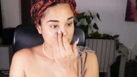 Snapshot of soytropicalfruit chatting on September 18, 2025, 10:28 am You want to talk to me more personal follow me in My Channel VIP 50 the discount online show from September 18, 2025, 10:28 am