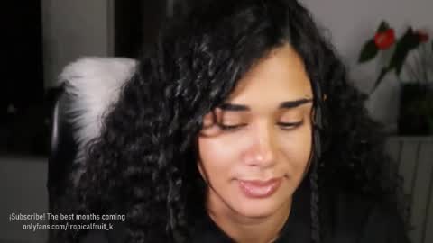 Snapshot of soytropicalfruit chatting on October 20, 2025, 1:06 am You want to talk to me more personal follow me in My Channel VIP 50 the discount online show from October 20, 2025, 1:06 am