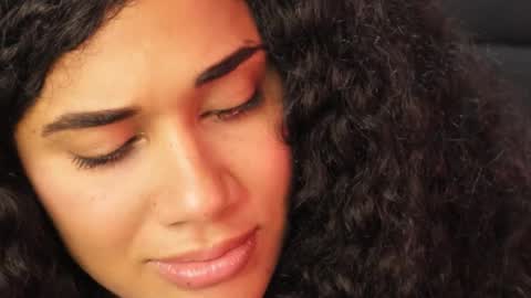 You want to talk to me more personal follow me in My Channel VIP  50 the discount       online show from February 5, 2026, 10:25 pm