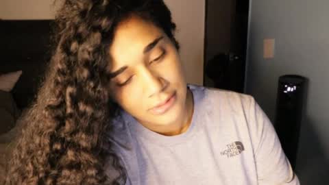 Snapshot of soytropicalfruit chatting on May 6, 2026, 11:43 pm You want to talk to me more personal follow me in My Channel VIP 50 the discount online show from May 6, 2026, 11:43 pm