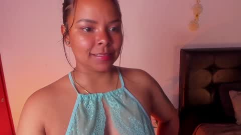 Snapshot of soytucolor chatting on January 6, 2025, 12:05 am Paula add me on snap online show from January 6, 2025, 12:05 am