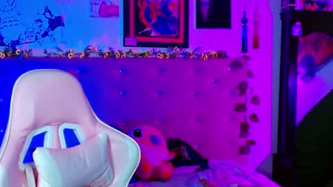Y U K Y online show from January 26, 2025, 2:24 am