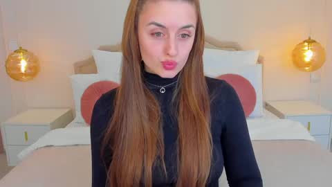 Julia online show from March 14, 2026, 5:51 pm