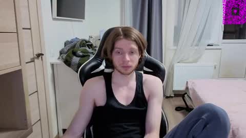 Snapshot of spaisenok chatting on February 14, 2026, 10:06 pm Mike online show from February 14, 2026, 10:06 pm