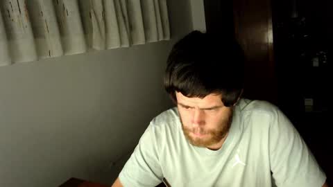 spanish online show from March 12, 2025, 5:24 am