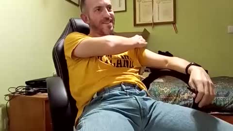 Manu  online show from November 20, 2025, 9:14 pm