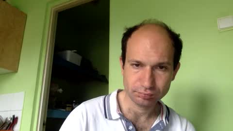 Snaiky online show from May 9, 2026, 7:02 am