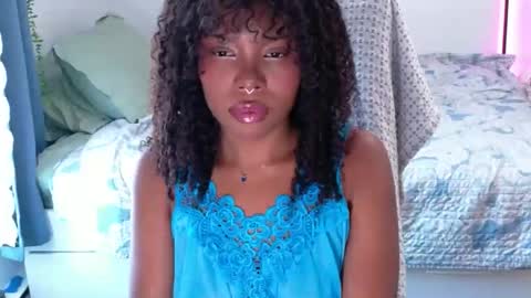 Snapshot of sparklingsoleil chatting on June 1, 2026, 5:47 pm Soleil online show from June 1, 2026, 5:47 pm