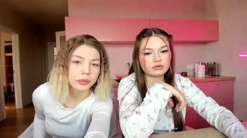 sparkly_18 online show from March 26, 2026, 8:53 am