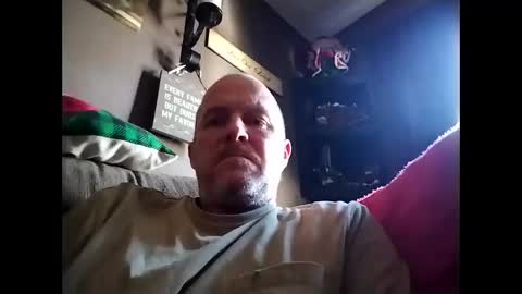 Snapshot of sparkybull135 chatting on December 14, 2025, 6:12 pm sparkybull135 online show from December 14, 2025, 6:12 pm