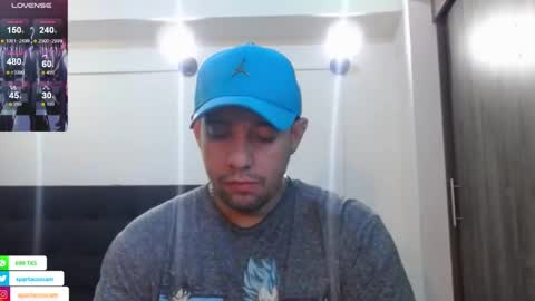 Snapshot of spartacus_cam chatting on December 16, 2024, 8:41 am online show from December 16, 2024, 8:41 am