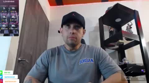 Snapshot of spartacus_cam chatting on December 30, 2024, 5:26 am online show from December 30, 2024, 5:26 am