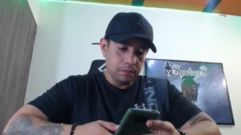     online show from October 31, 2025, 5:52 am