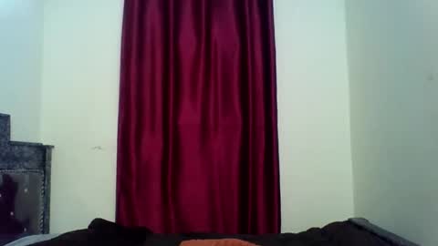 specialebonie online show from December 18, 2025, 10:38 pm