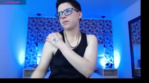 spencerm_ online show from October 26, 2025, 4:02 pm