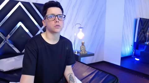 spencerm_ online show from December 22, 2025, 10:23 am