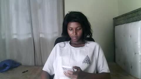 Snapshot of spicebae256 chatting on September 18, 2025, 9:55 am Smiles online show from September 18, 2025, 9:55 am