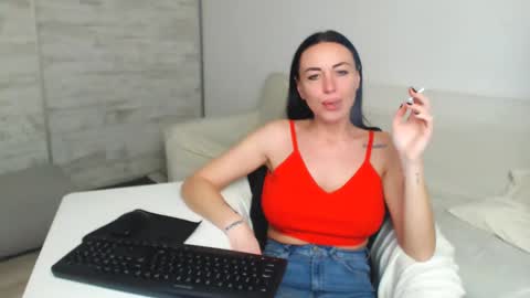 Carla online show from December 9, 2024, 3:44 pm