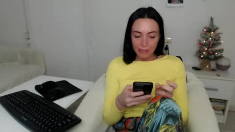 Carla online show from December 22, 2024, 5:53 pm
