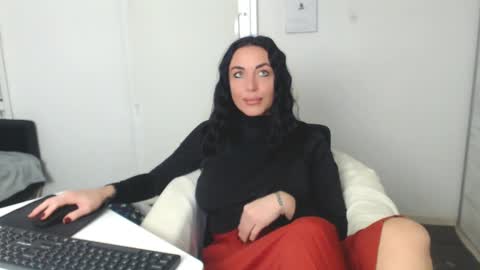 Carla online show from January 27, 2025, 5:26 pm