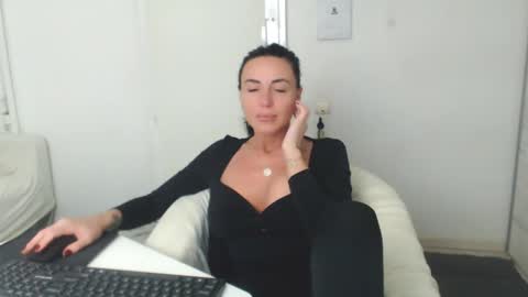Carla online show from January 29, 2025, 5:56 pm