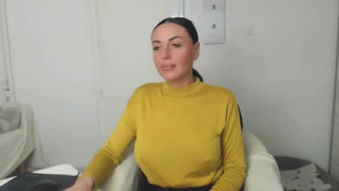 Carla online show from February 21, 2025, 5:31 pm