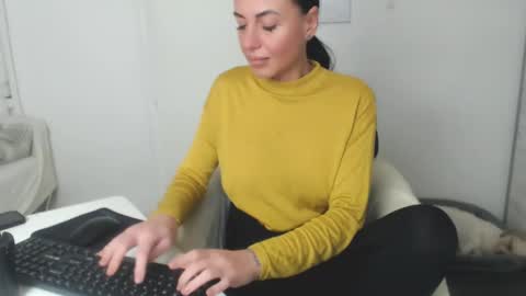 Carla online show from February 21, 2025, 8:38 pm