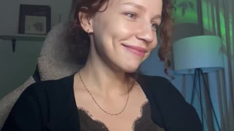 Snapshot of spicy___caramel chatting on November 2, 2025, 5:04 pm spicy___caramel online show from November 2, 2025, 5:04 pm