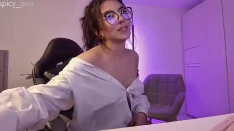 spicy_ana online show from July 28, 2026, 8:52 pm