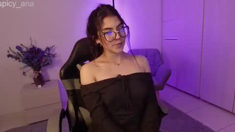 spicy_ana online show from August 6, 2026, 5:48 pm